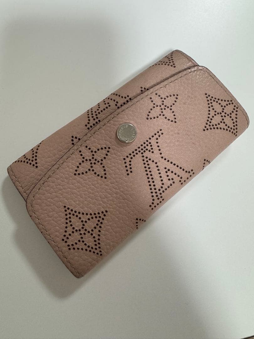 ＬＯＵＩＳ　ＶＵＩＴＴＯＮ　ルイヴィトン　ミュルティクレ4 キーケース