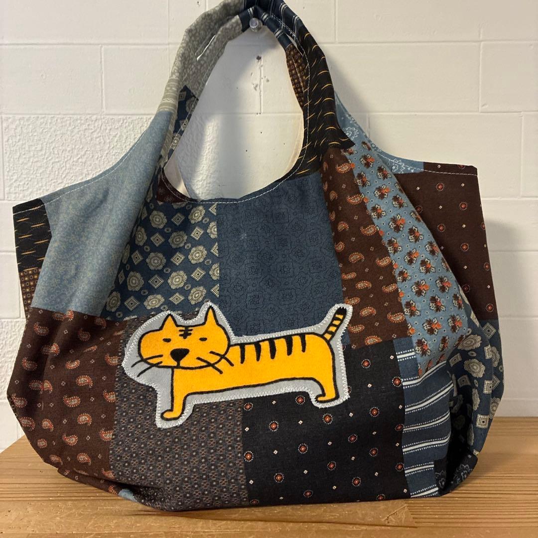 感謝価格　SALE 限定生地　ユキエモン　20cmファスナーダーツマチポーチ