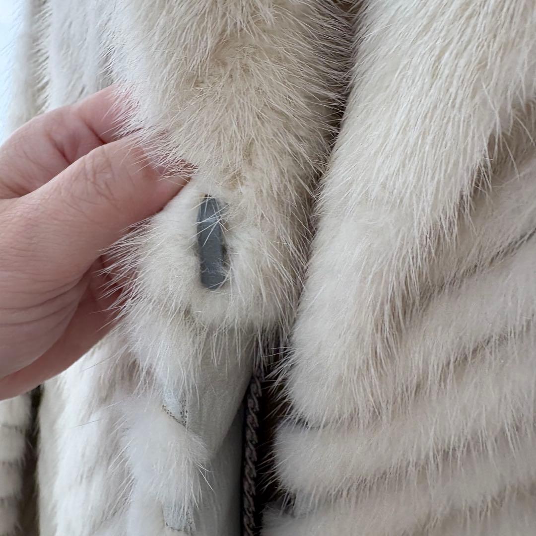 高級✨EMBA エンバ　ヴァイオレットミンク　毛皮ハーフコート　刺繍　11号