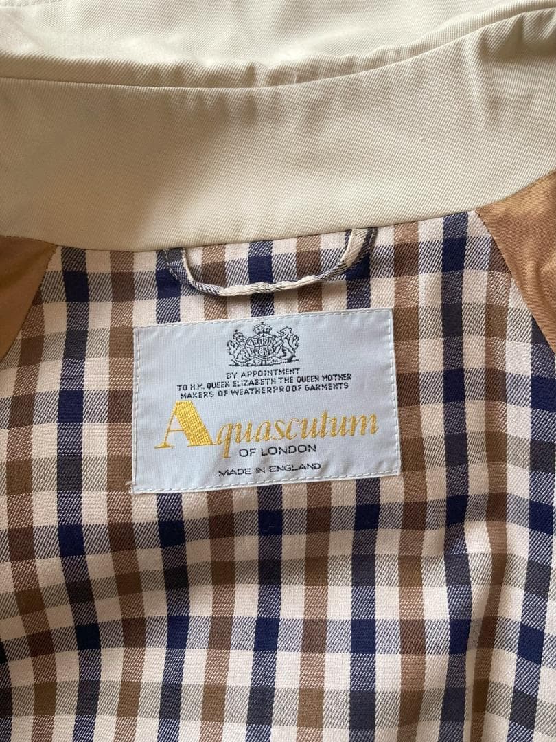 アクアスキュータム ロングトレンチコート チェック ライトベージュ L