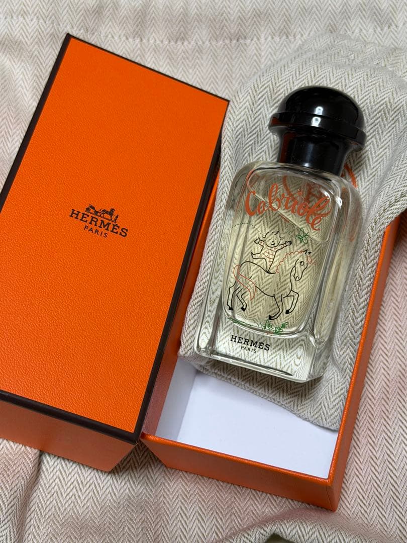 HERMES Cabriole 香水 オレンジ箱入り