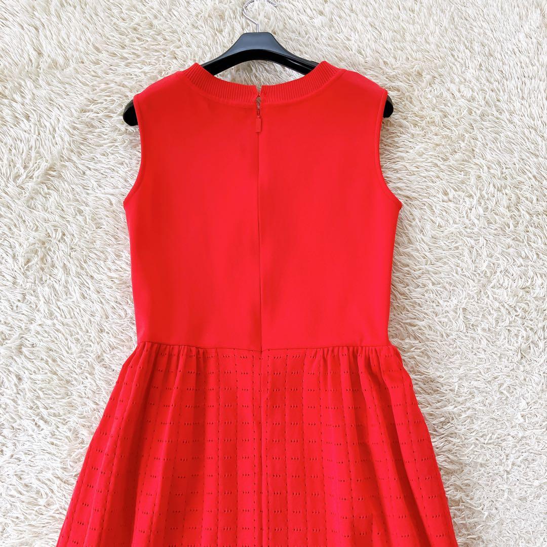 ルネ 2023 ノースリーブニットワンピース フレア パールロゴプレート 赤36