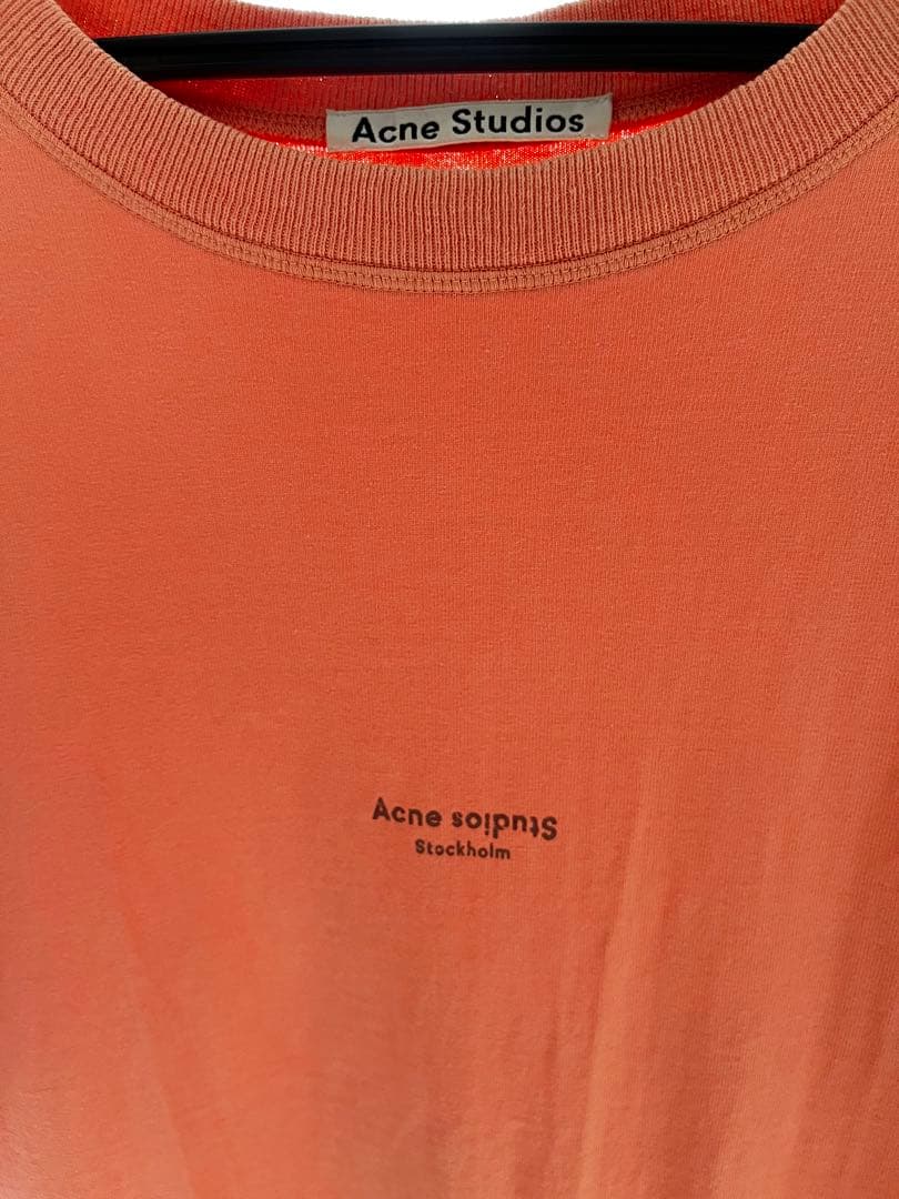 Acne Studios ピンク 半袖Tシャツ