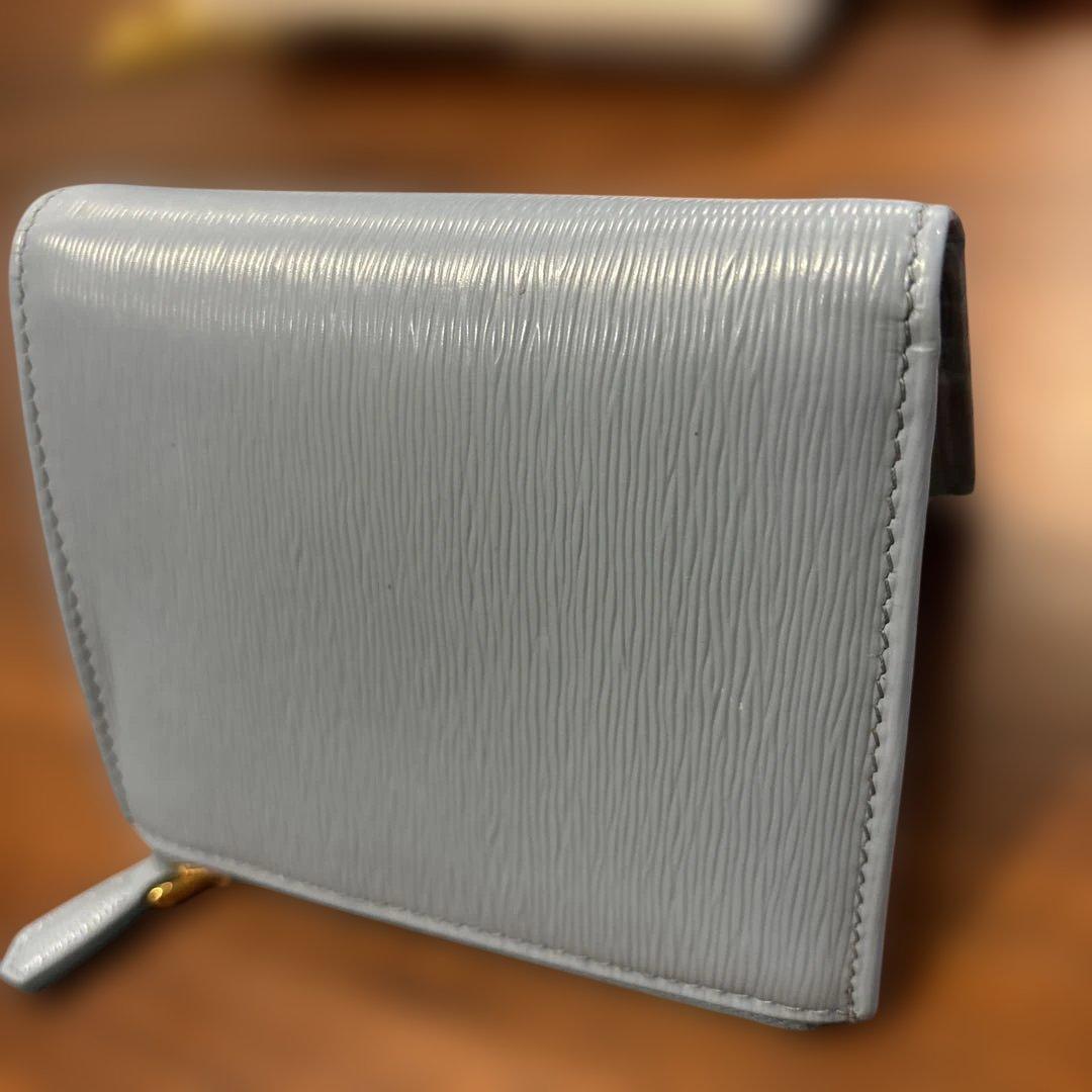 【専用】PRADA 二つ折り財布 ライトブルー