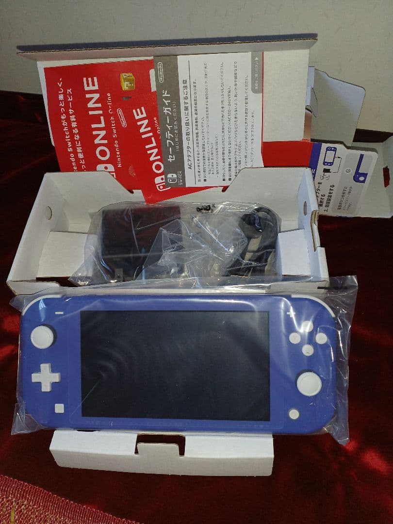 【新品未使用】Nintendo Switchライト ブルー １台