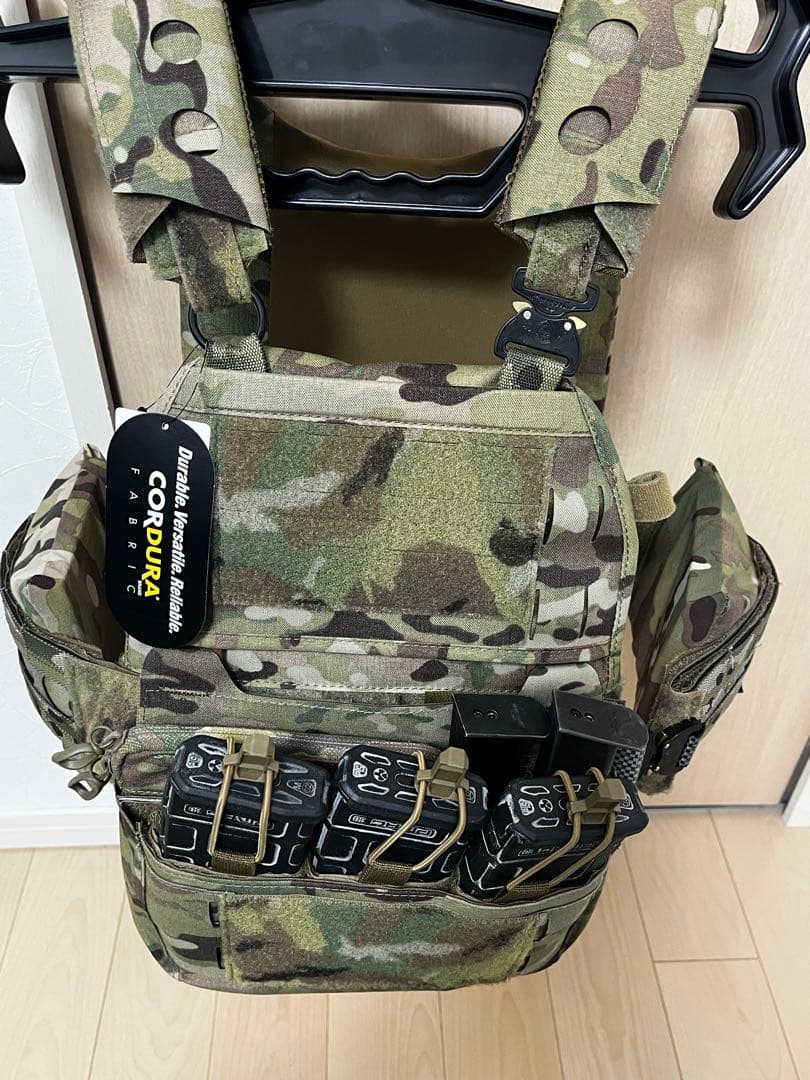 高品質レプ　新品　FCPC V5 プレキャリ　バックパネル　カンガルーポーチ