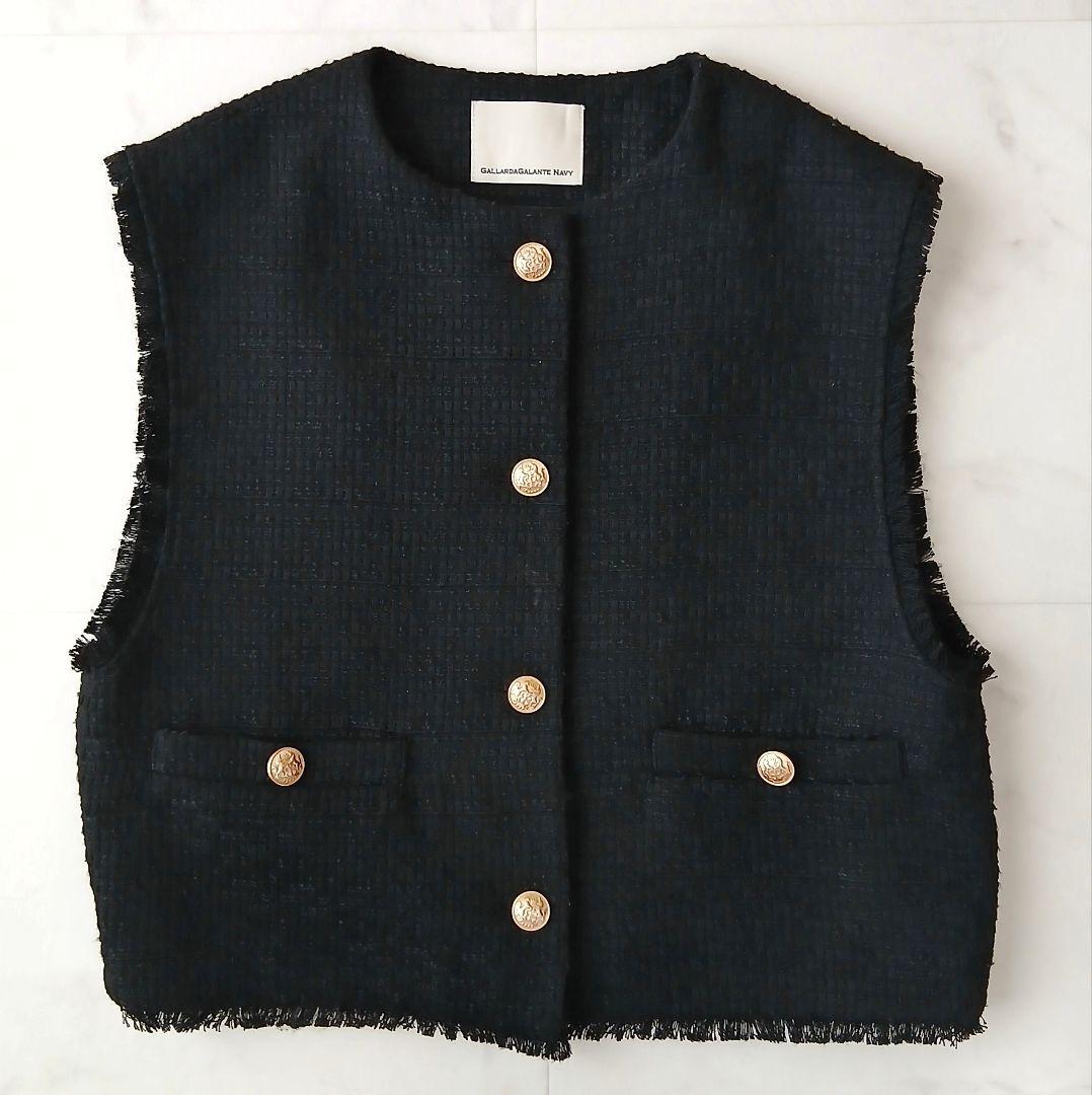 極美品 ガリャルダガランテ 洗える ツイード ショートベスト 金ボタン ブラック