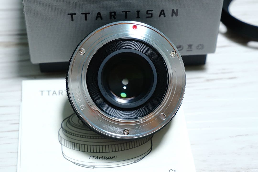 【新品級】TTArtisan 25mm f/2＆Lightやフードカバー等