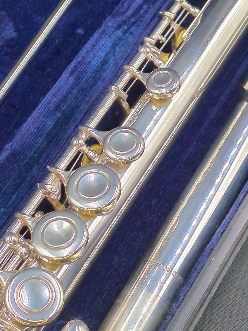 フルート　調整済　ヤマハ　YFL31（頭部管は銀製Ｅメカ銀メッキ仕様）