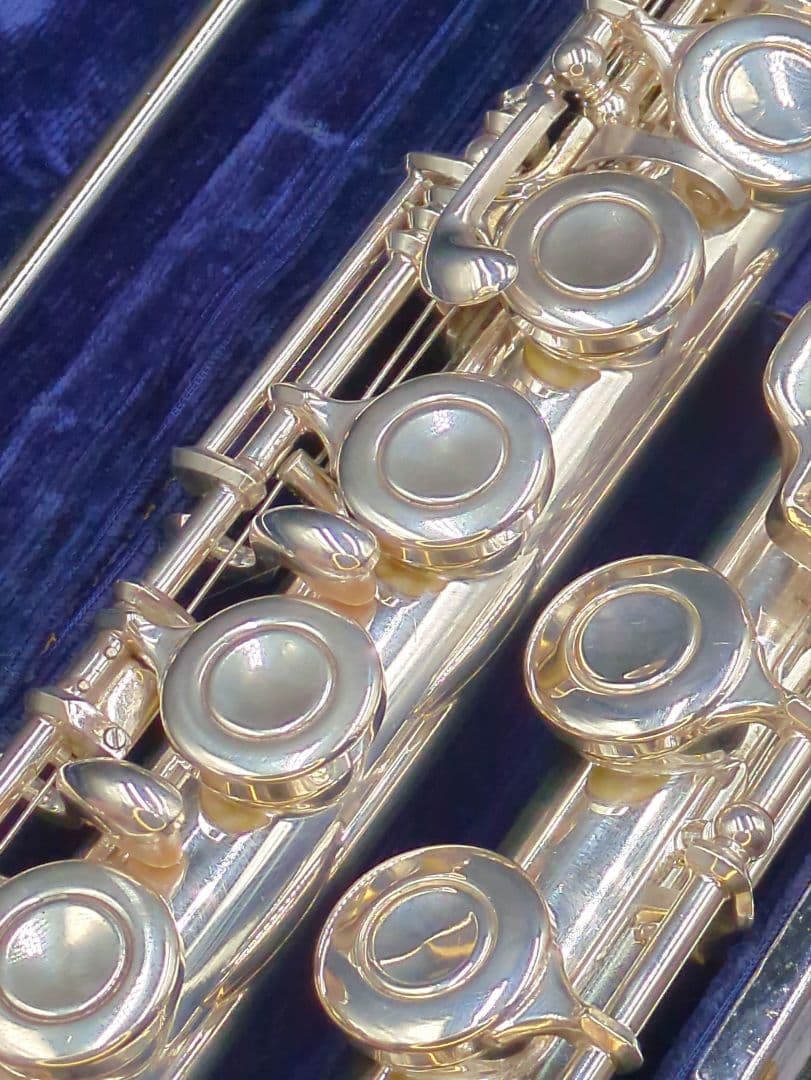 フルート　調整済　ヤマハ　YFL31（頭部管は銀製Ｅメカ銀メッキ仕様）