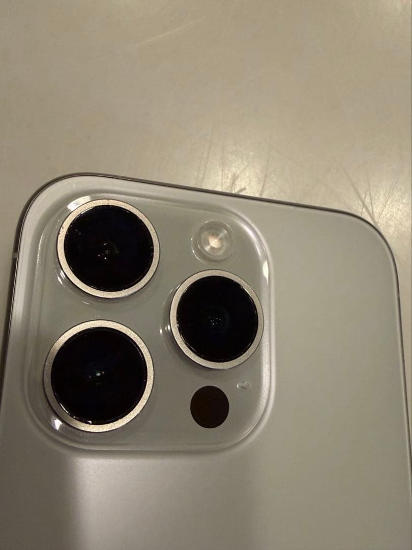 Apple iPhone 15pro 本体 128GB ホワイト