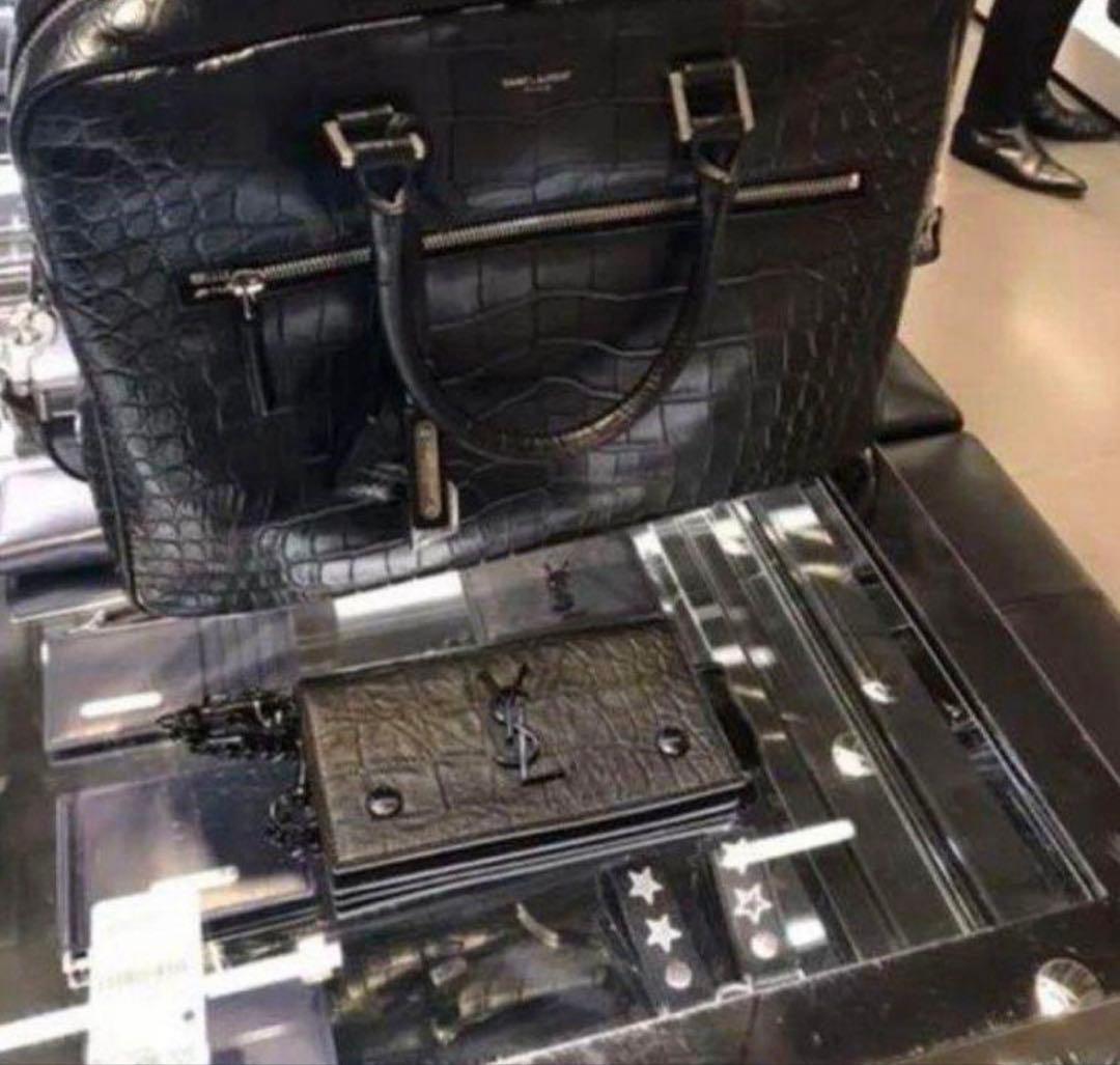 【希少 レア】SAINT LAURENT PARIS クロコダイル 財布 黒