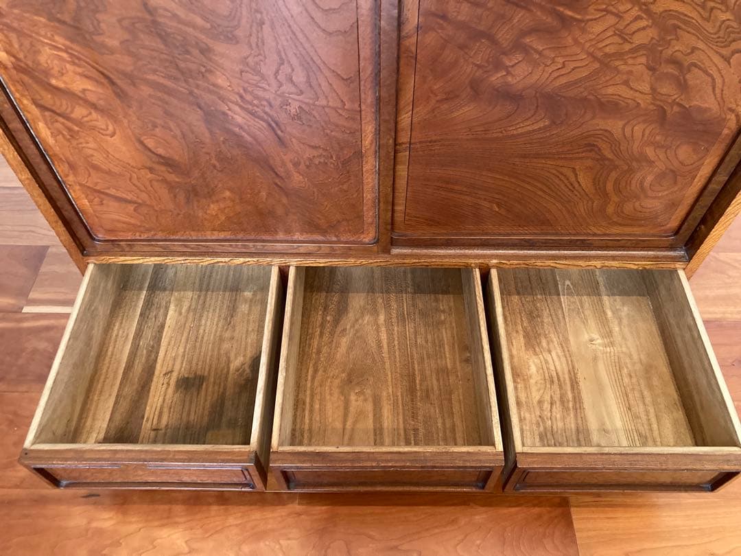 木組み　骨董　食器棚　タンス