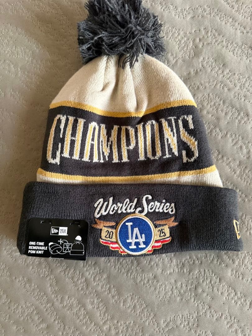 ワールドシリーズ チャンピオンニット　ニューエラ