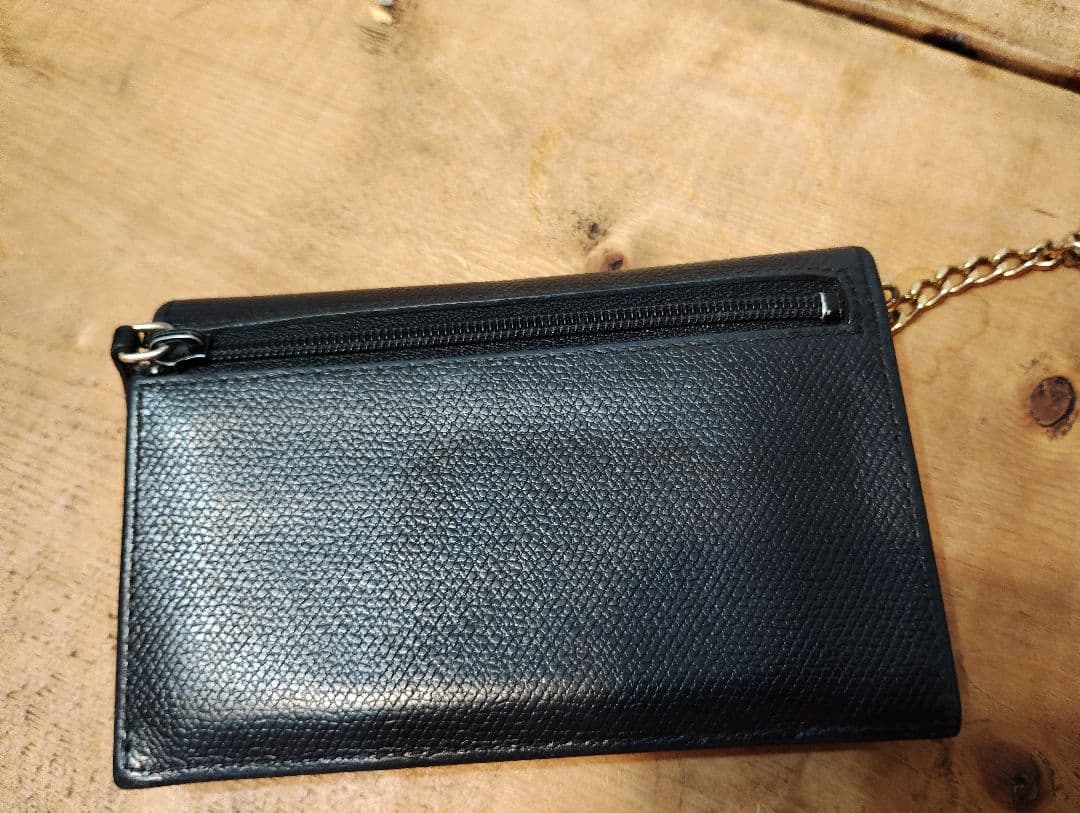 鑑定済CHANEL ブラックレザー 折り財布 チェーン付きシャネルフランス製