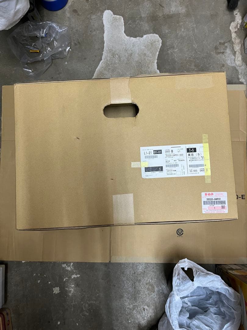 SUZUKI 35320-64P01 エブリィ左ヘッドランプ