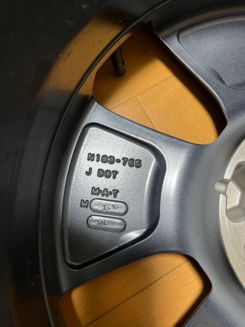 キックス　純正未使用ホイール