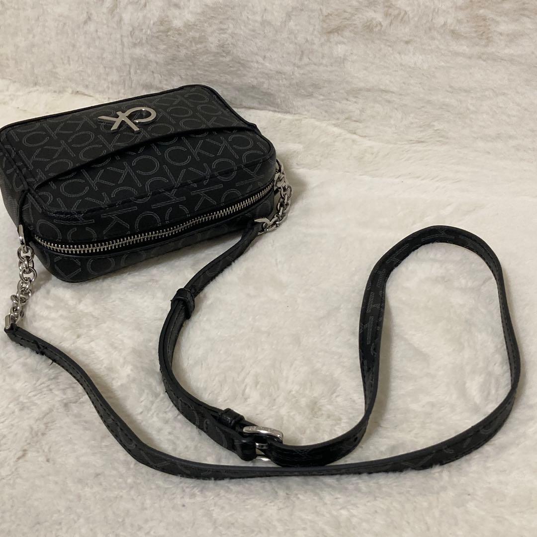 極美品 カルバンクライン ショルダーバッグ チェーン 総柄 ロゴ カメラバッグ