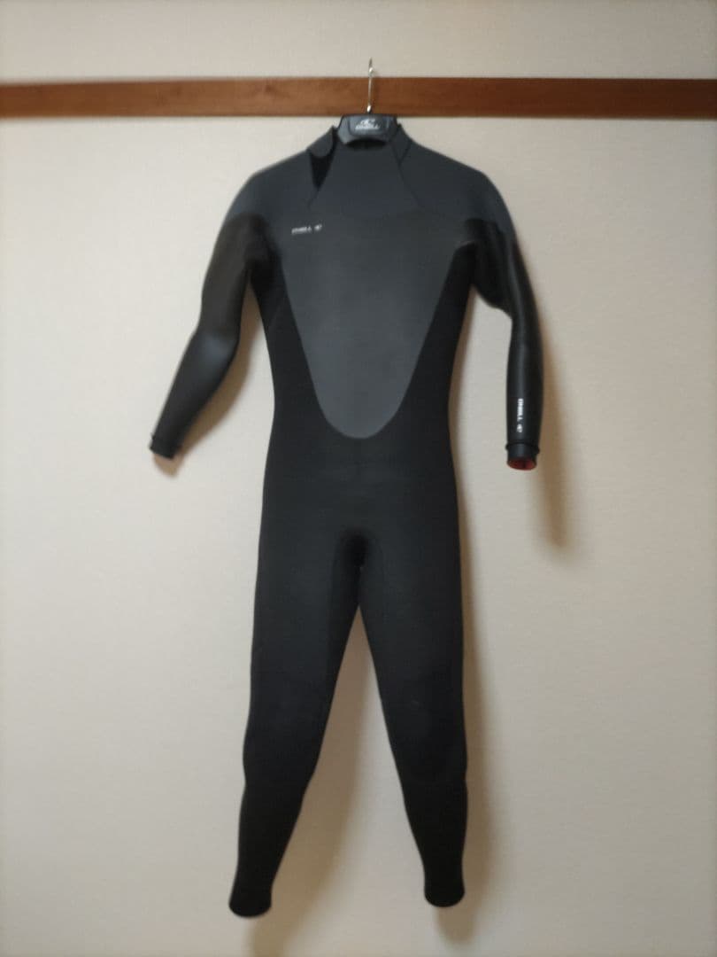 O'NEILLセミドライ 5x3mm バックジップMLB 2回のみ使用　ほぼ新品