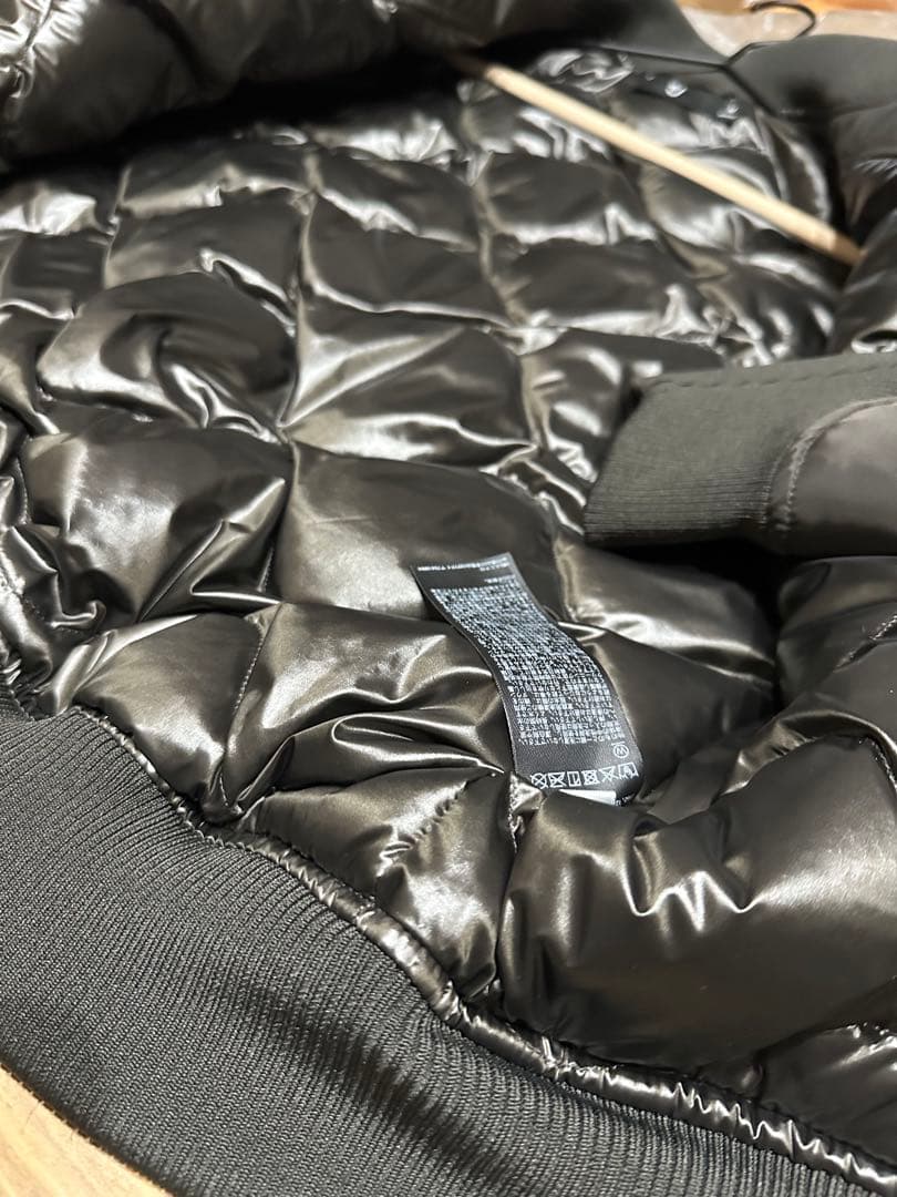 新品未使用 ユニクロ +J ハイブリッドダウン MA-1 グレー M 2026