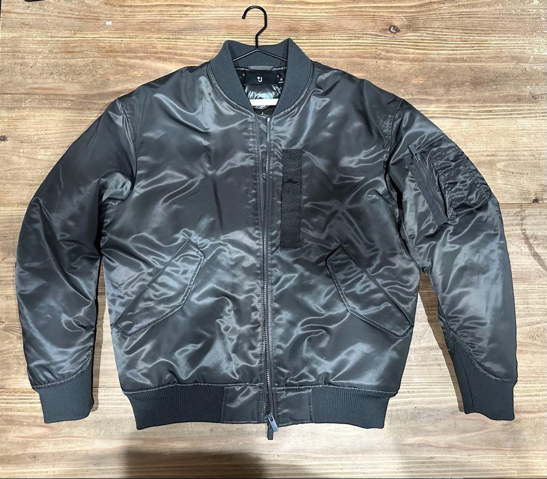 新品未使用 ユニクロ +J ハイブリッドダウン MA-1 グレー M 2026