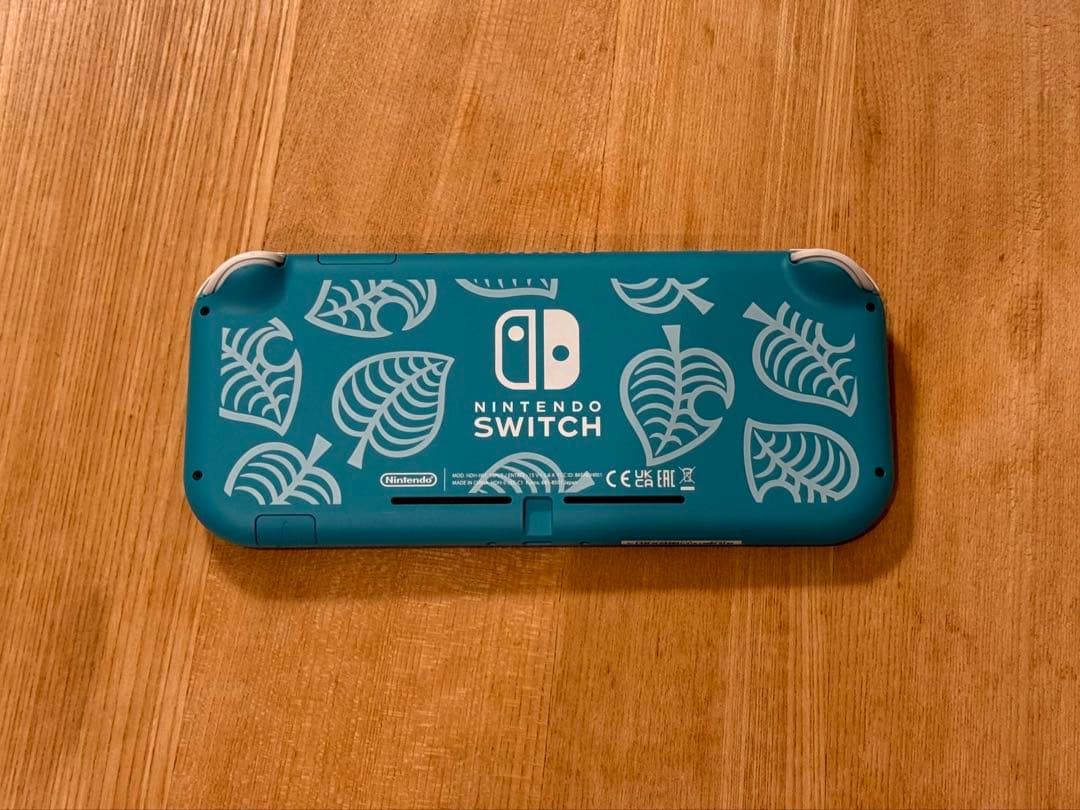 美品　Nintendo Switch Lite あつまれどうぶつの森デザイン