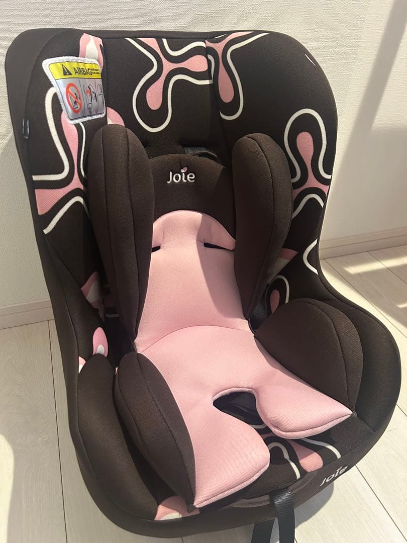 カトージ　チャイルドシート　ブラウン