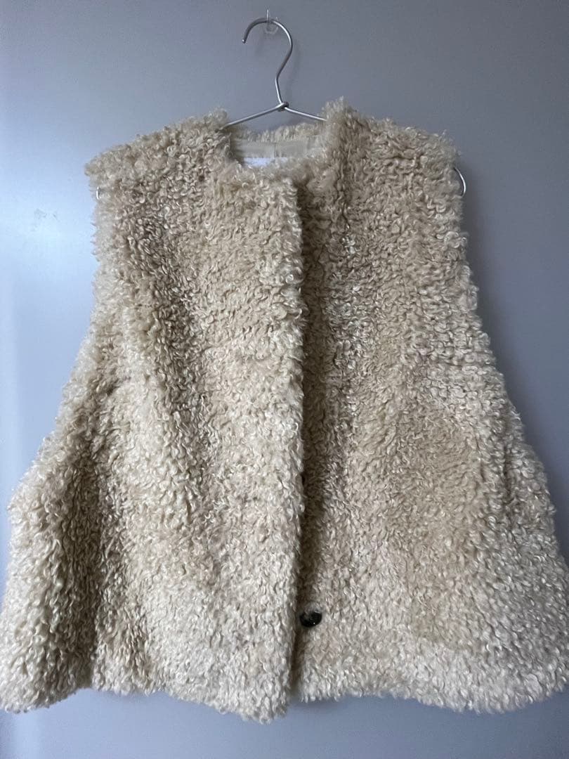 FRAMeWORK ファー風クリーム色ベスト