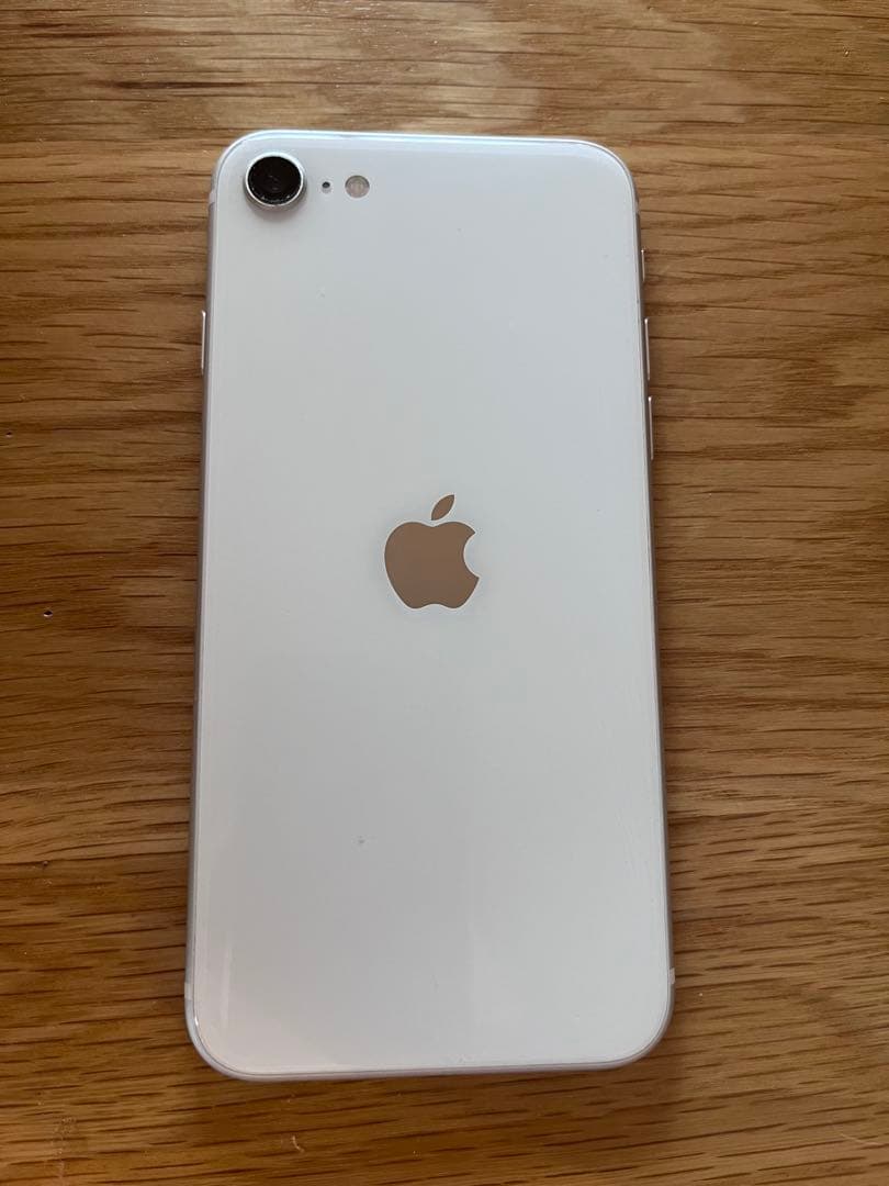 画面割れジャンクiPhone SE 第2世代 (SE2) ホワイト 64 GB