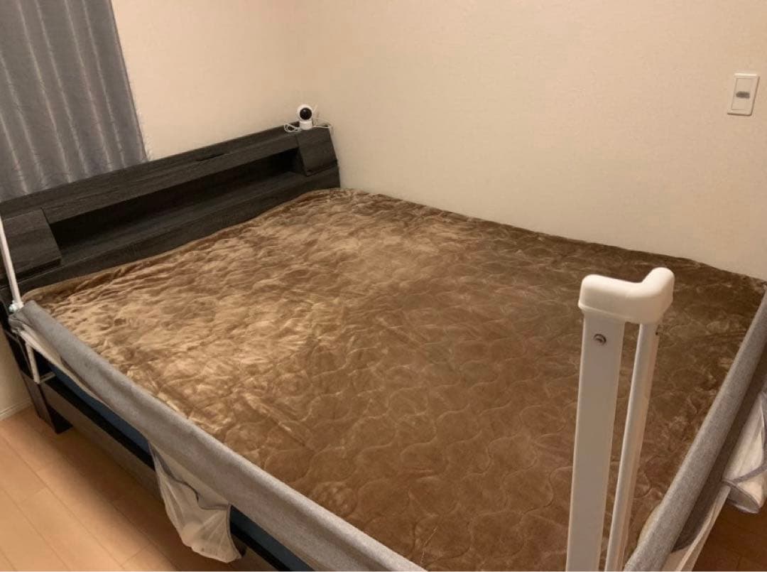 クイーンベッドフレーム 説明欄お読みください。