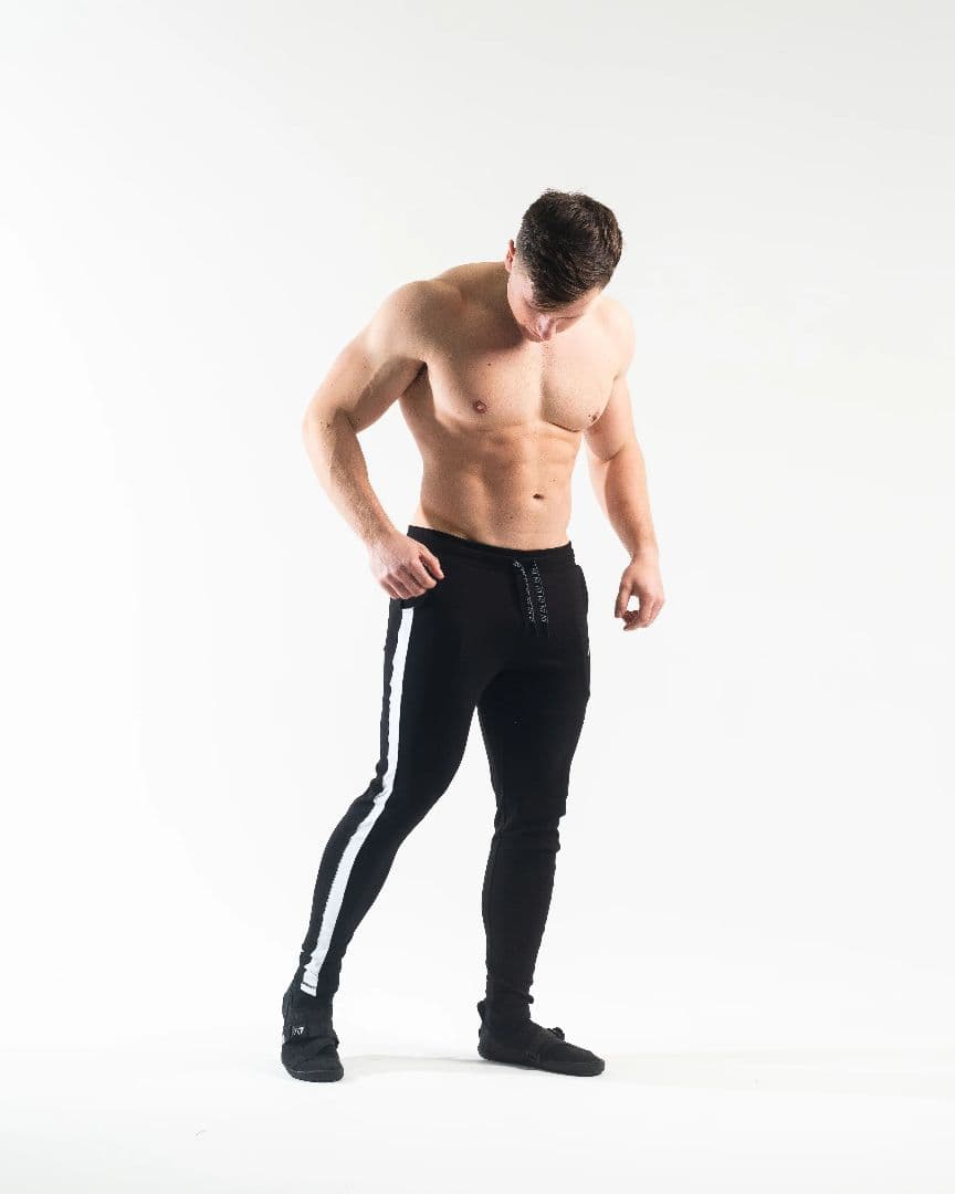 新品‼️ A7 Moxie ジョガーパンツ(Domino) Lサイズ