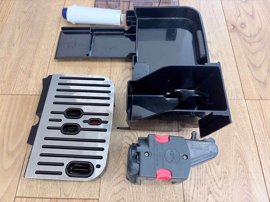 【美品】デロンギ マグニフィカ スタート ECAM22020B