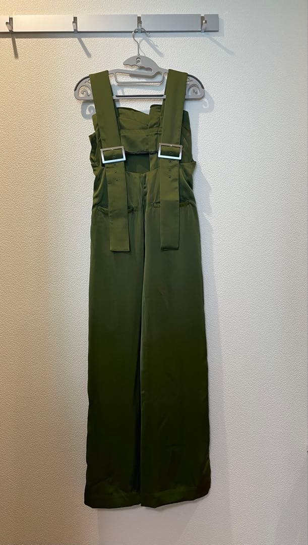 un3d カーキ　サロペット　ストラップ付きオーバーオール