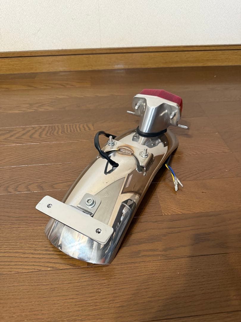 カワサキW650W400 デイトナ製ショートリアフェンダー