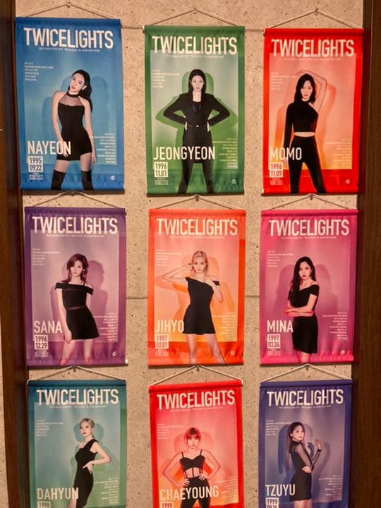 TWICE タペストリー 値下げ可能！