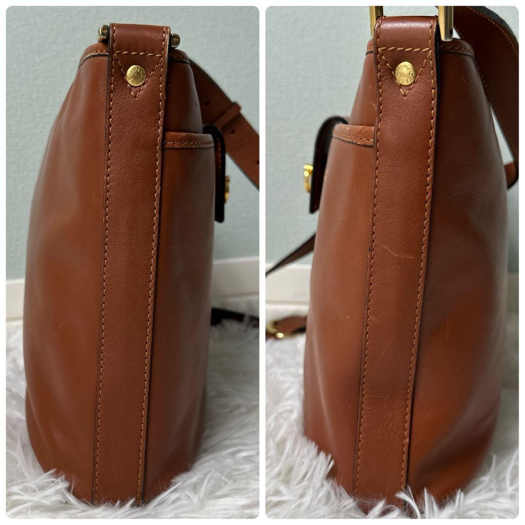 美品✨セリーヌ ショルダーバッグ ガンチーニ ポシェット 斜め掛け レザー