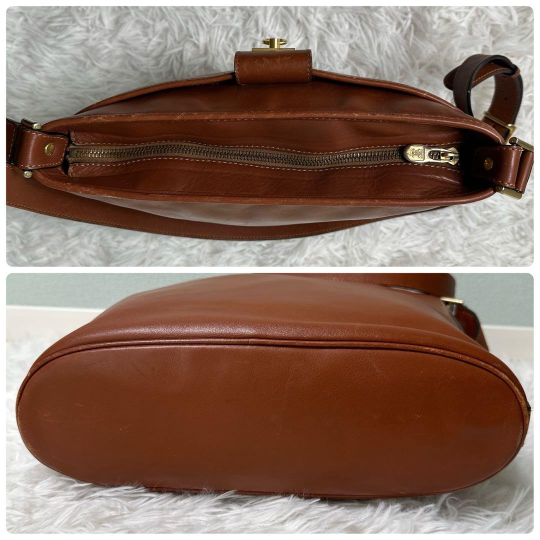 美品✨セリーヌ ショルダーバッグ ガンチーニ ポシェット 斜め掛け レザー