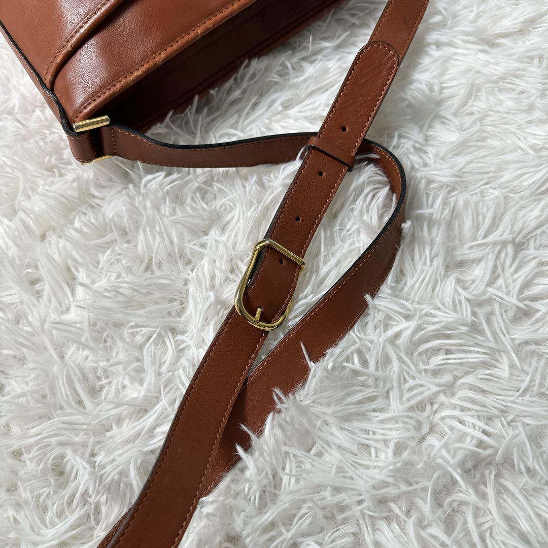 美品✨セリーヌ ショルダーバッグ ガンチーニ ポシェット 斜め掛け レザー