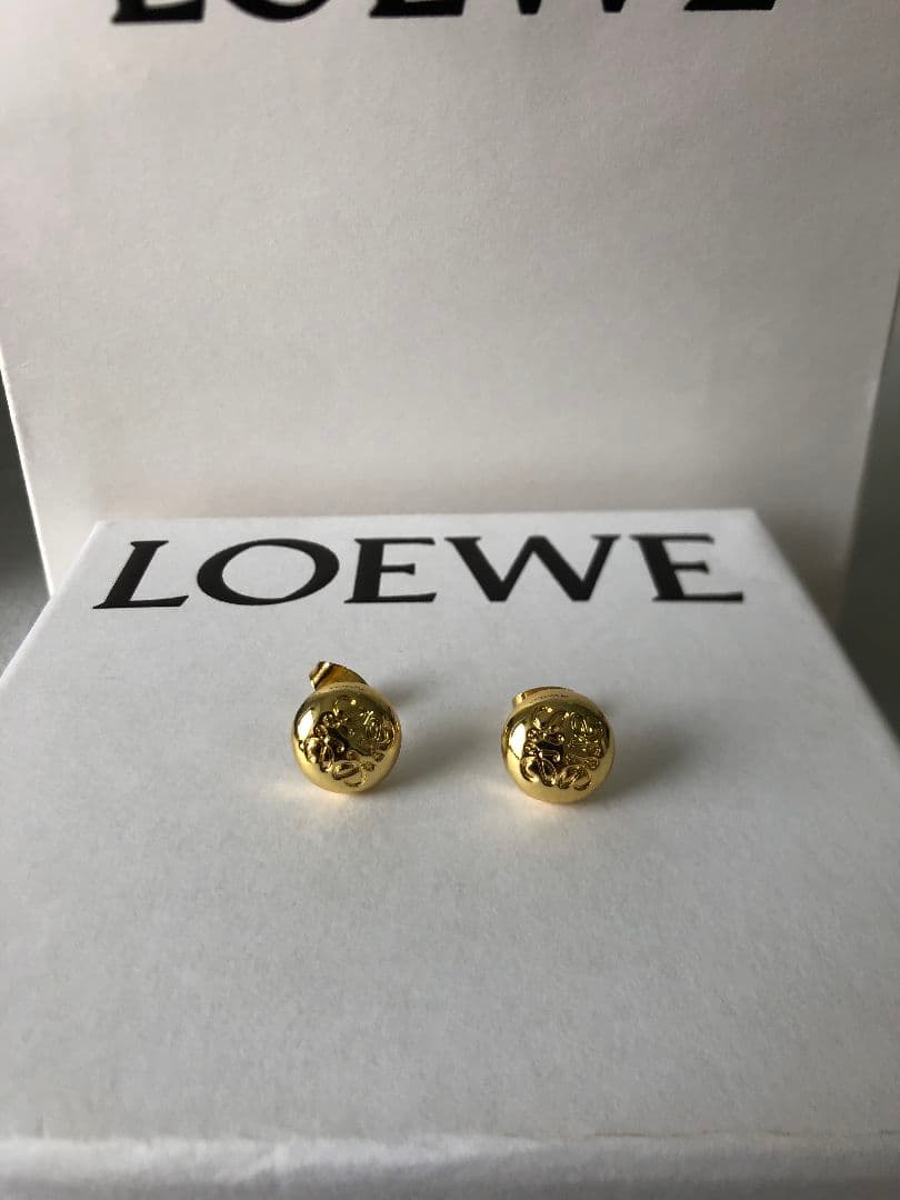 LOEWE ロエベ　ピアス　レディース　ゴールド 高級感