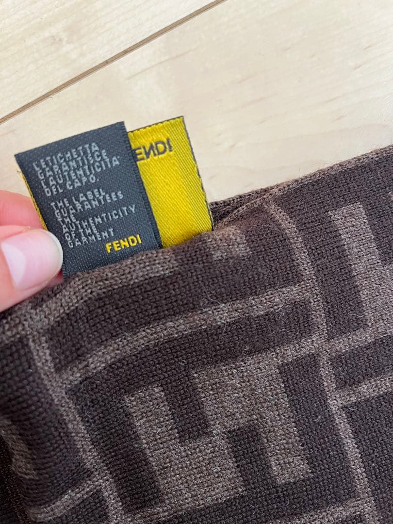 フェンディ　マフラー　FENDI