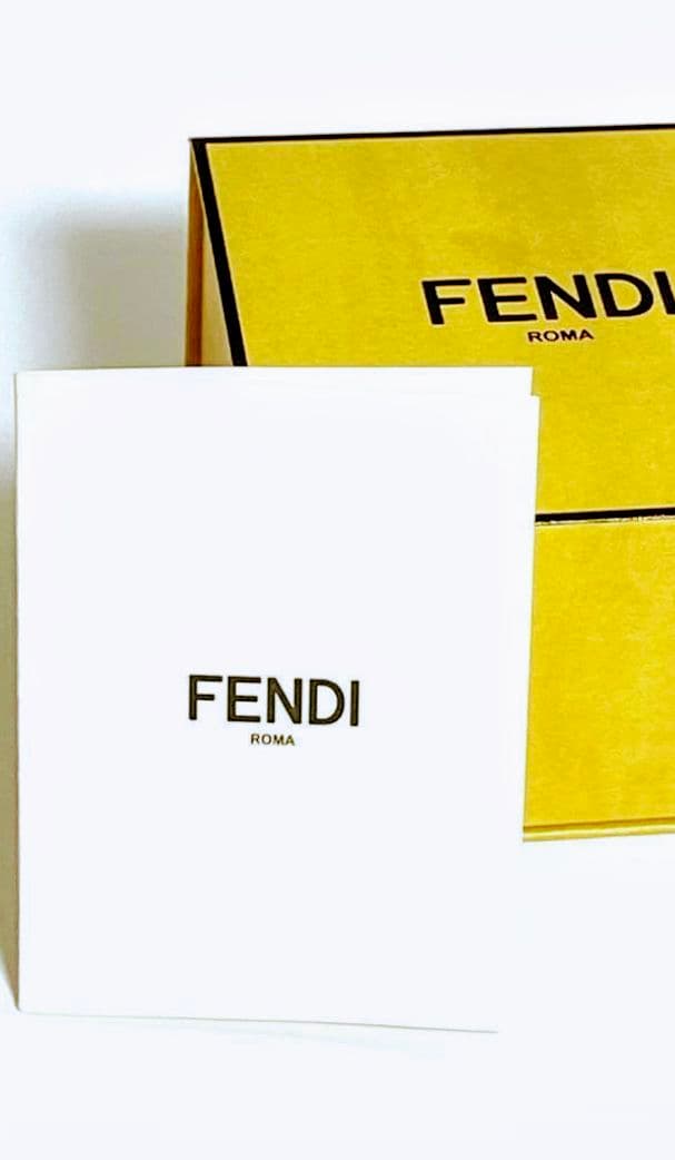 FENDI　クリスタル装飾 安全ピン型ピアス(片耳用)