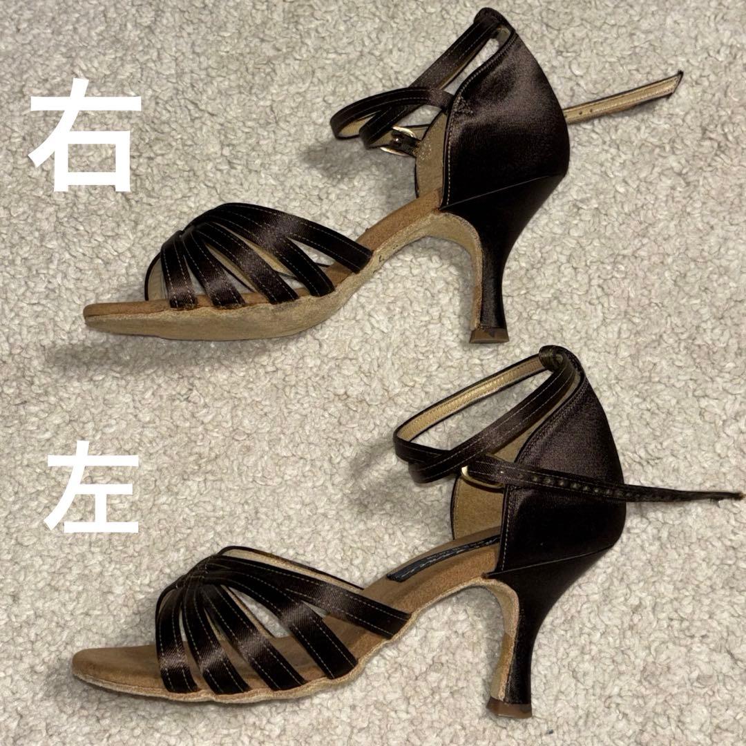 美品　社交ダンス　ラテン　シューズ　サテン　ホワイト　ヒール約7cm 21cm