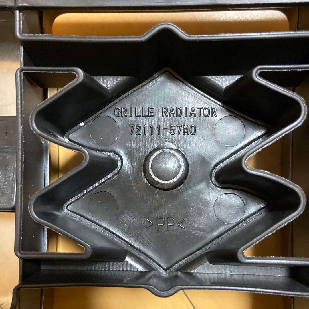 SUZUKI JIMNY ジムニー フロントグリルラジエーター ガーニッシュ