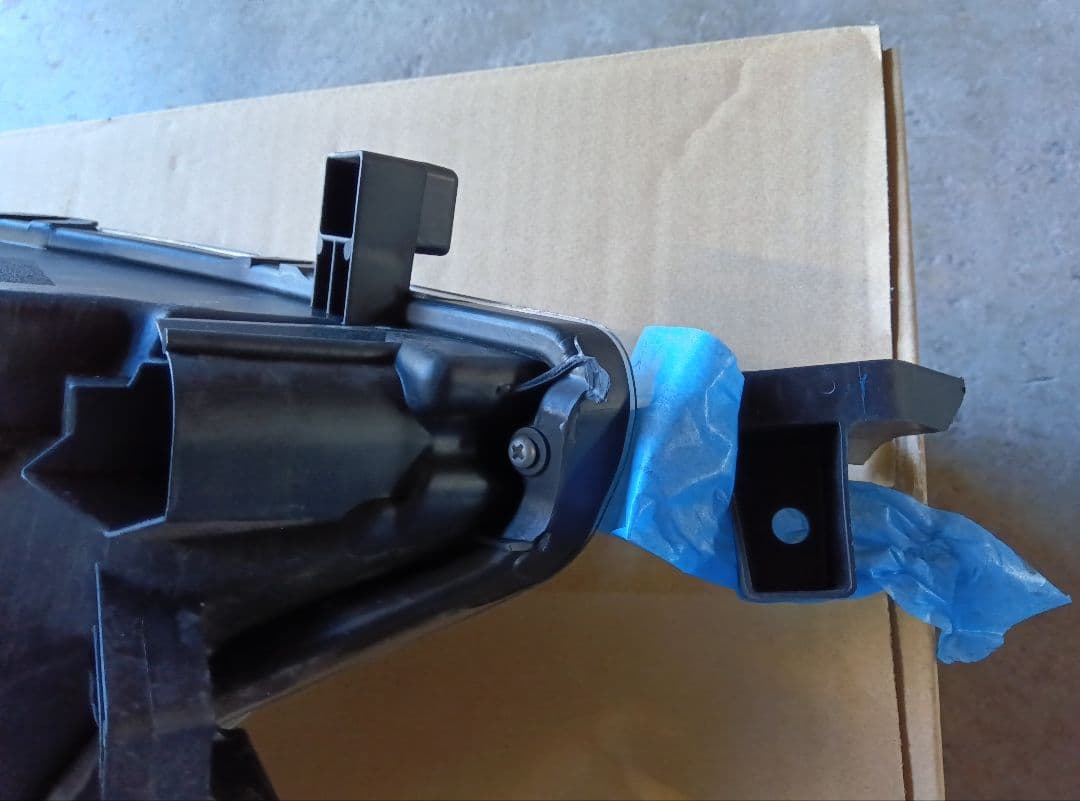 日産セレナC27 後期純正 右ヘッドライト KOITO 100-23784