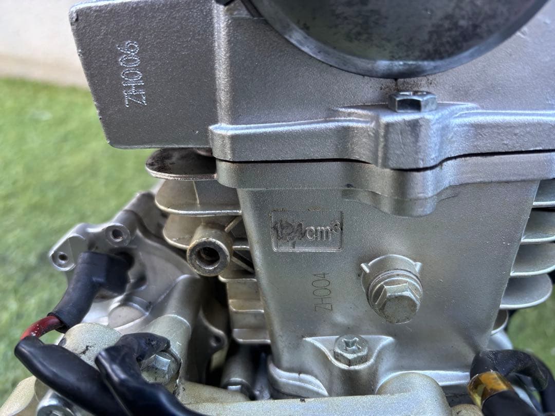 中華エンジン　ホンダ横型　互換　124cc 実働　キックスピンドル　難あり