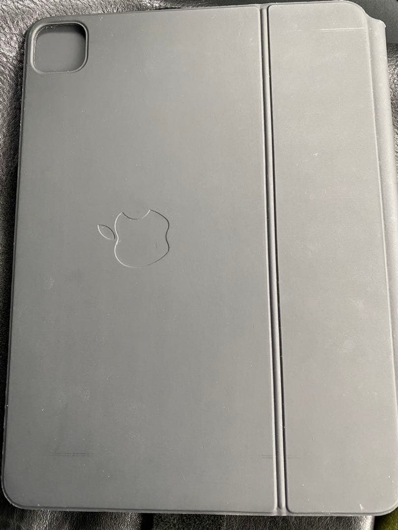 iPad Pro 11インチ Cellular Magic Keyboard付き