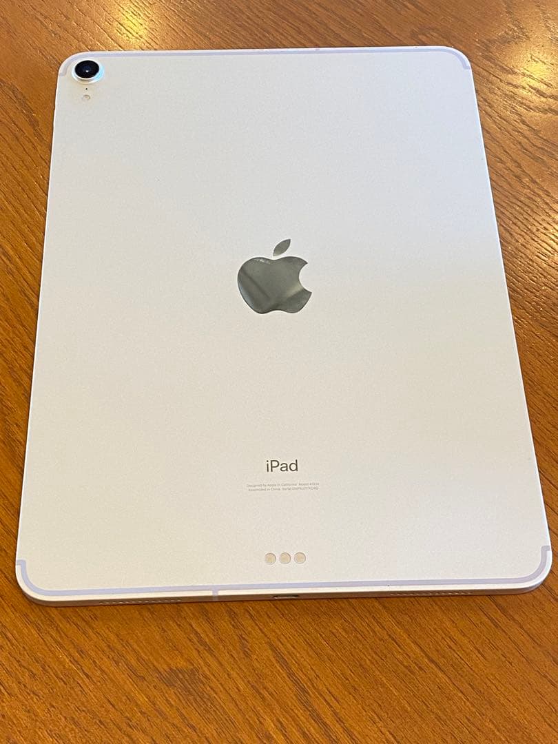 iPad Pro 11インチ Cellular Magic Keyboard付き