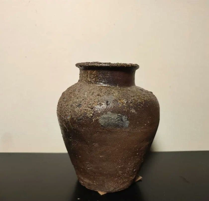 古常滑灰被り壺　室町時代