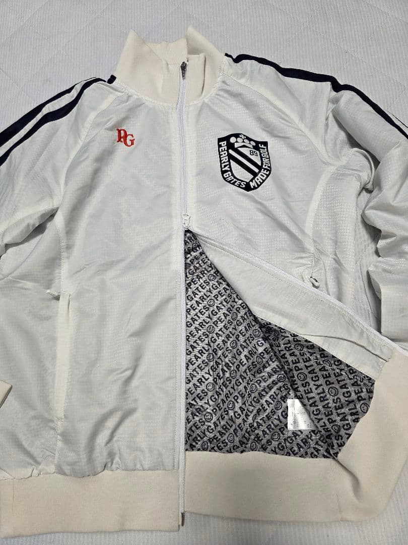 美品PEARLY GATES 蓄熱ジップジャケット４