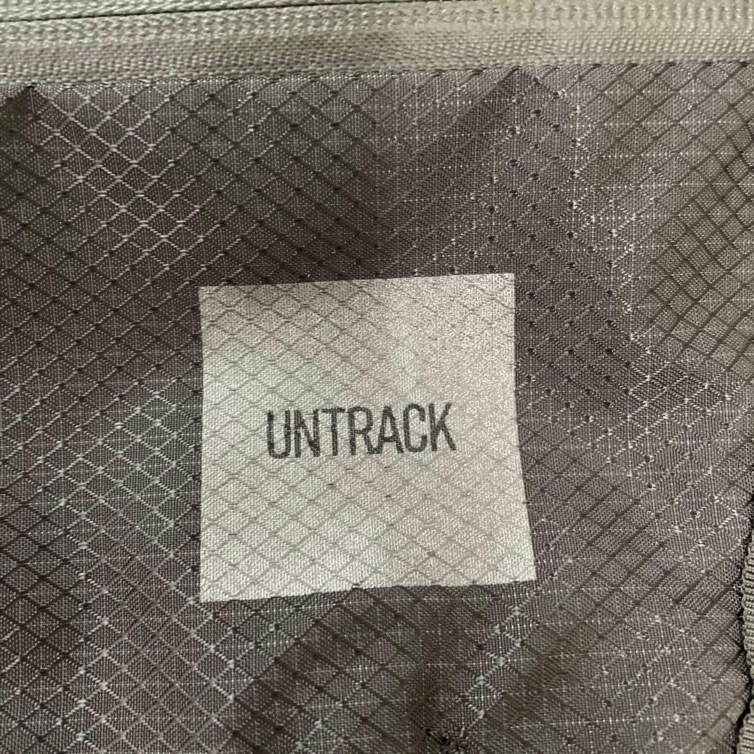UNTRACK メッセンジャーバッグ